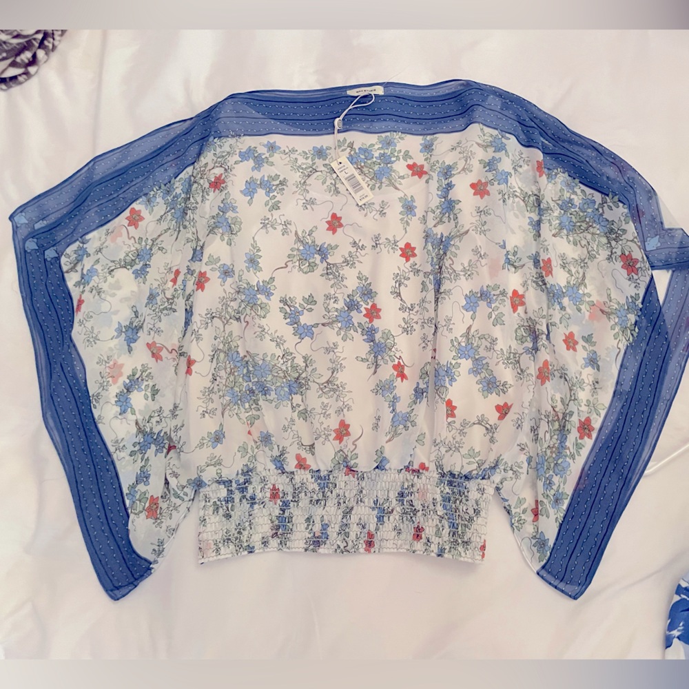 Beautiful blue top. Flowy chiffon. Size large.